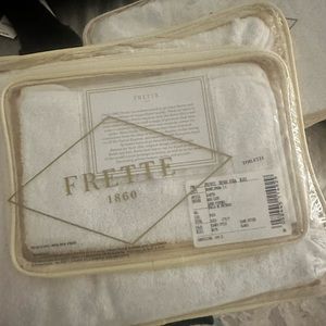 Brand new still with tags 2 Bath sheets 2 wash towels and bath mat  ( White)